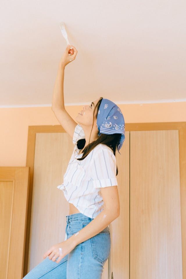 Pros And Cons Of Painting Ceiling Same Color As Walls